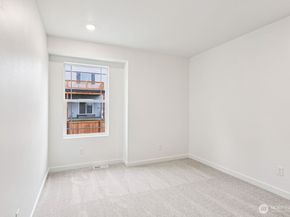 10304 6th Place SE SW 13, Lake Stevens WA 98258