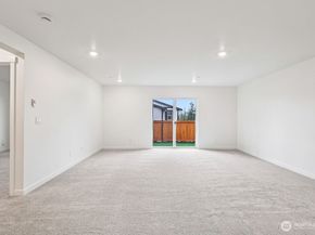 10304 6th Place SE SW 13, Lake Stevens WA 98258