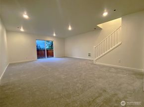 10304 6th Place SE SW 13, Lake Stevens WA 98258