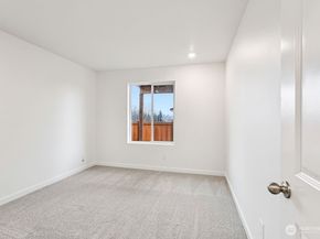 10304 6th Place SE SW 13, Lake Stevens WA 98258