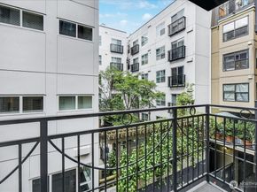 425 Vine Street 421, Seattle WA 98121