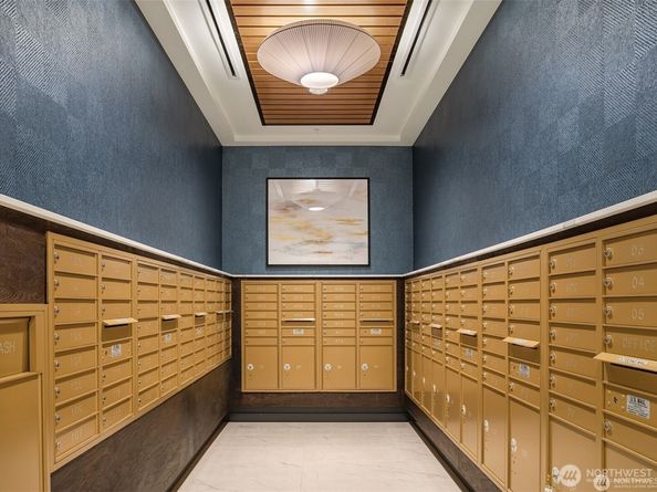 11903 NE 128th Street 205, Kirkland WA 98034