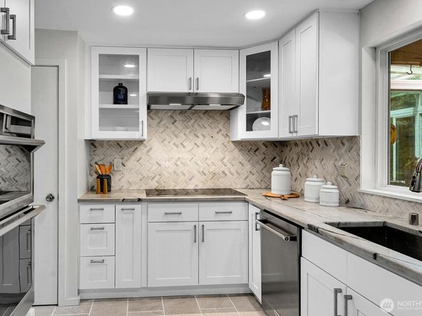 3730 NE 194th Street, Lake Forest Park WA 98155