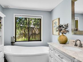 3730 NE 194th Street, Lake Forest Park WA 98155
