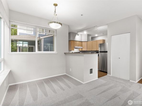 3926 243rd Place SE H201, Bothell WA 98021