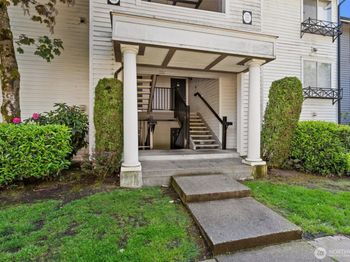 15415 35th Avenue W
