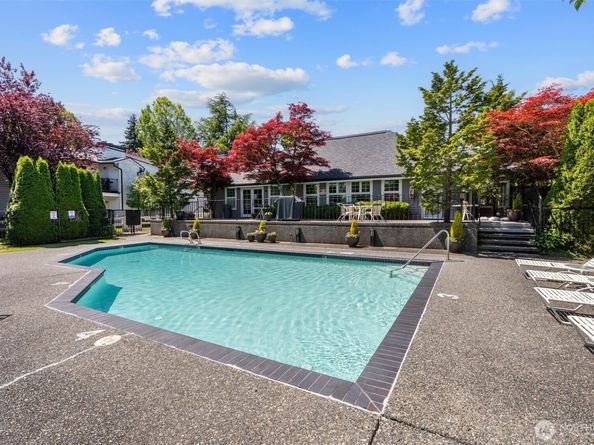 15415 35th Avenue W B102, Lynnwood WA 98087