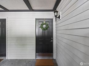 15415 35th Avenue W B102, Lynnwood WA 98087