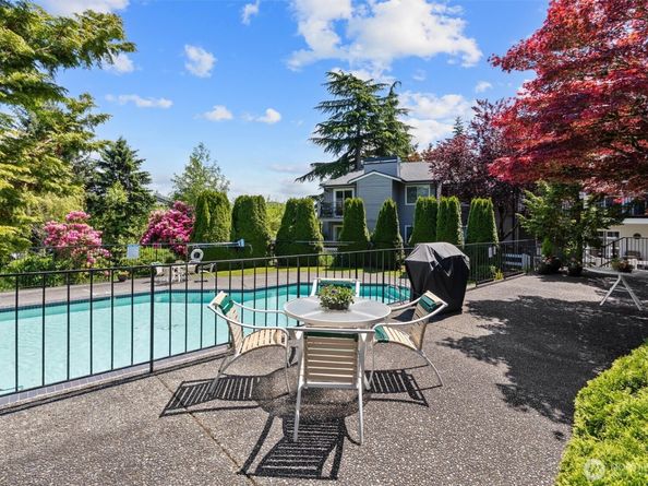 15415 35th Avenue W B102, Lynnwood WA 98087