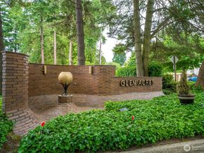10637 Glen Acres Drive S 10637, Seattle WA 98168