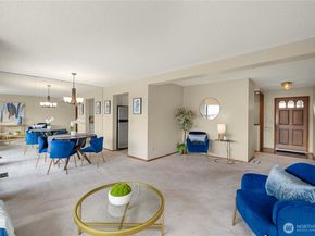 10637 Glen Acres Drive S 10637, Seattle WA 98168