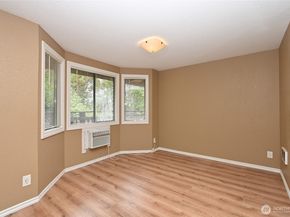 19828 Military Road S 3, SeaTac WA 98188