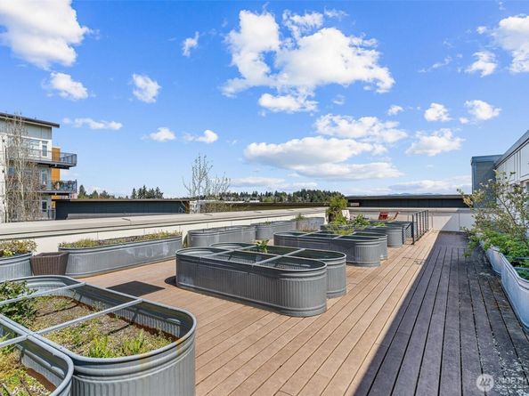 15100 6th Avenue SW 420, Burien WA 98166