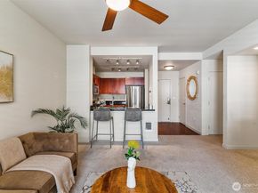 15100 6th Avenue SW 420, Burien WA 98166