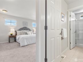 1913 16th Lane NE 1913, Issaquah WA 98029