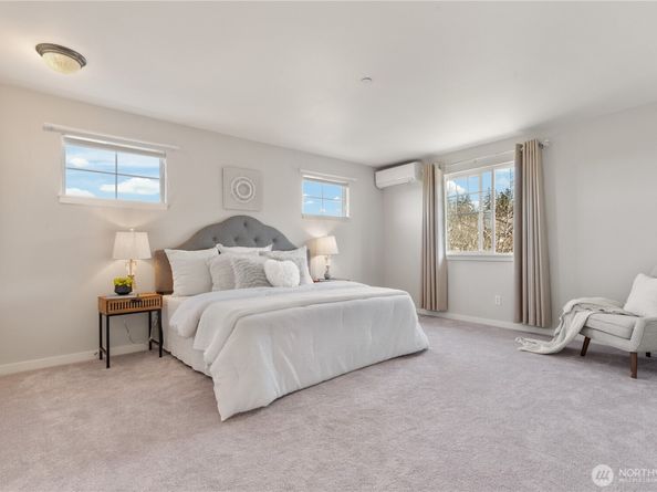 1913 16th Lane NE 1913, Issaquah WA 98029