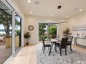 13327 Holmes Point Drive NE, Kirkland WA 98034