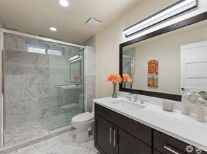 13327 Holmes Point Drive NE, Kirkland WA 98034