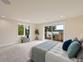 13327 Holmes Point Drive NE, Kirkland WA 98034