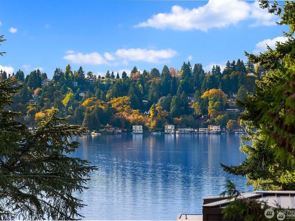 13327 Holmes Point Drive NE, Kirkland WA 98034