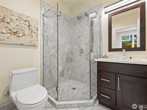 13327 Holmes Point Drive NE, Kirkland WA 98034