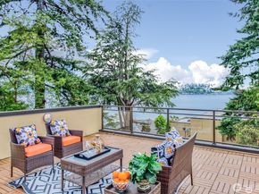 13327 Holmes Point Drive NE, Kirkland WA 98034