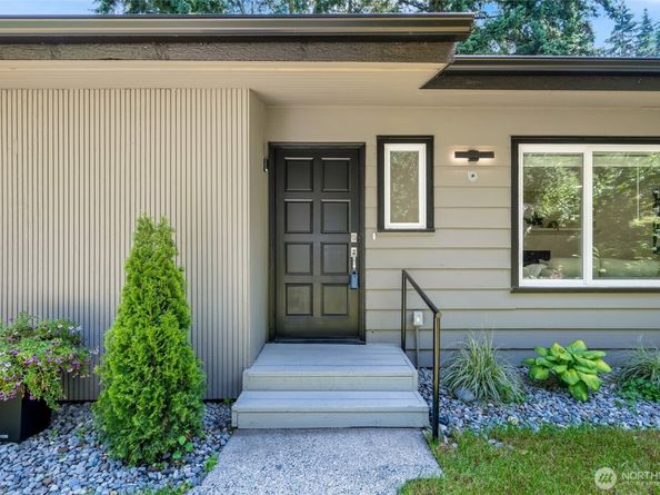19010 12th Avenue NE, Shoreline WA 98155