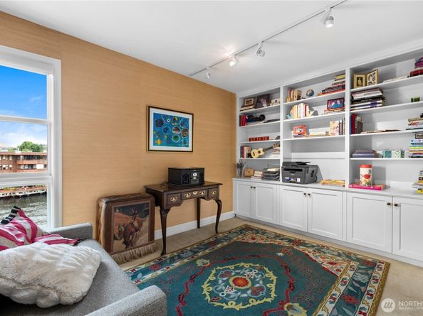 2360 43rd Avenue E 415, Seattle WA 98112
