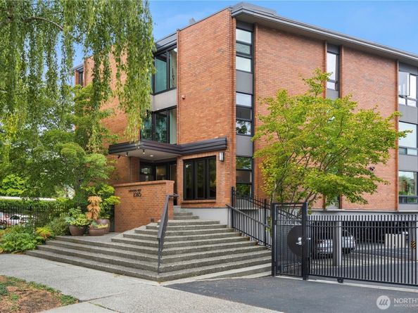 2360 43rd Avenue E 415, Seattle WA 98112