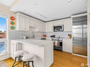 2360 43rd Avenue E 415, Seattle WA 98112