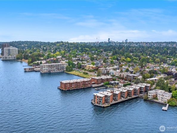2360 43rd Avenue E 415, Seattle WA 98112