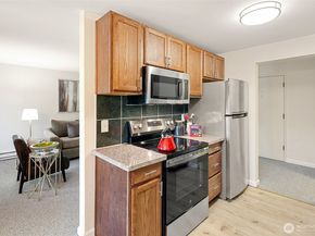 7021 Sand Point Way NE B208, Seattle WA 98115