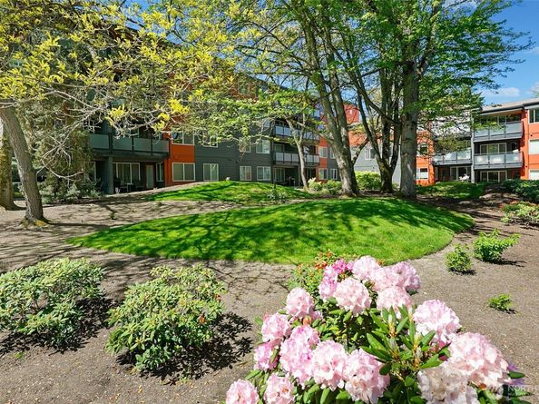 7021 Sand Point Way NE B208, Seattle WA 98115