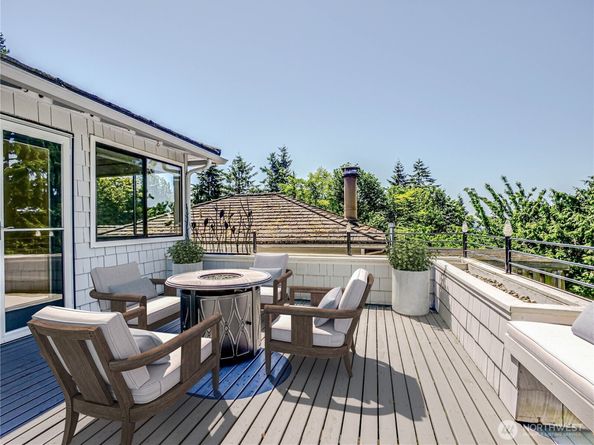 4441 53RD Avenue SW, Seattle WA 98116