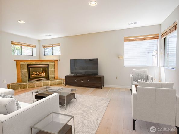 4441 53RD Avenue SW, Seattle WA 98116