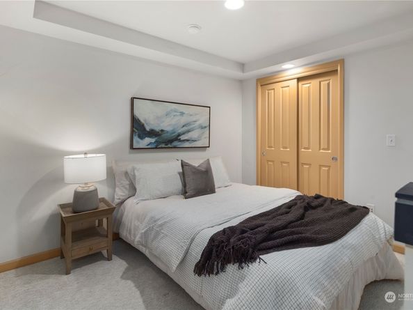 2319 1st Avenue 203, Seattle WA 98121