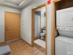 2319 1st Avenue 203, Seattle WA 98121