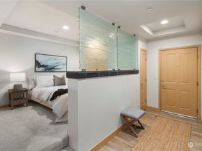 2319 1st Avenue 203, Seattle WA 98121