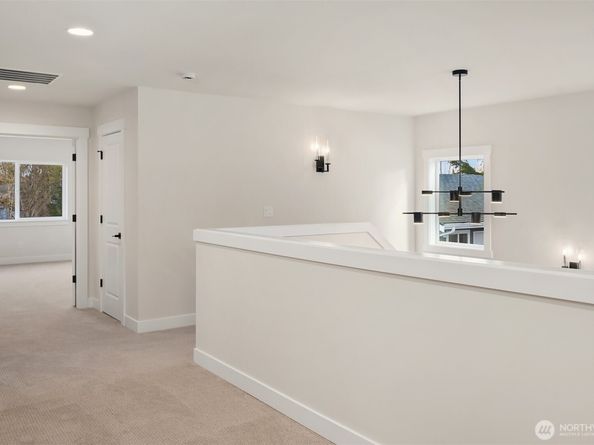 21424 116th Place SE, Kent WA 98031