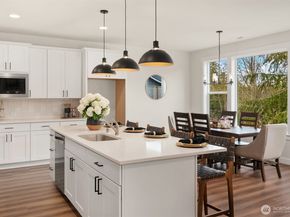 21424 116th Place SE, Kent WA 98031