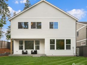 21424 116th Place SE, Kent WA 98031