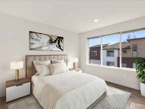619 238th Street SE B, Bothell WA 98021