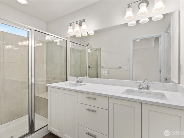 619 238th Street SE B, Bothell WA 98021