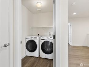 619 238th Street SE B, Bothell WA 98021