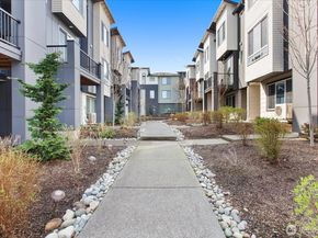 619 238th Street SE B, Bothell WA 98021
