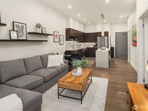 11903 NE 128th Street 109, Kirkland WA 98034