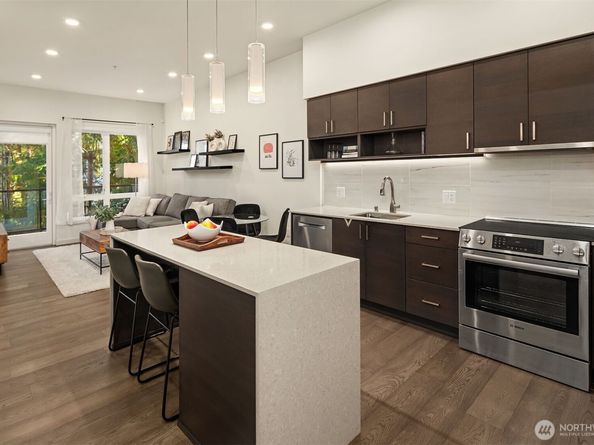 11903 NE 128th Street 109, Kirkland WA 98034