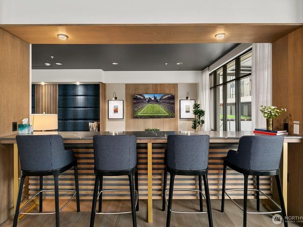 11903 NE 128th Street 109, Kirkland WA 98034