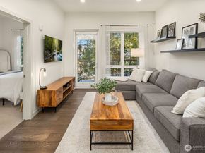 11903 NE 128th Street 109, Kirkland WA 98034