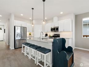 9702 5th Lane SW 9, Seattle WA 98106